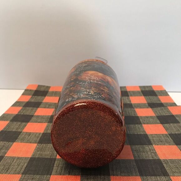 20 oz beautiful Fall/Autumn 20 oz Tumbler - Picture 3 of 4